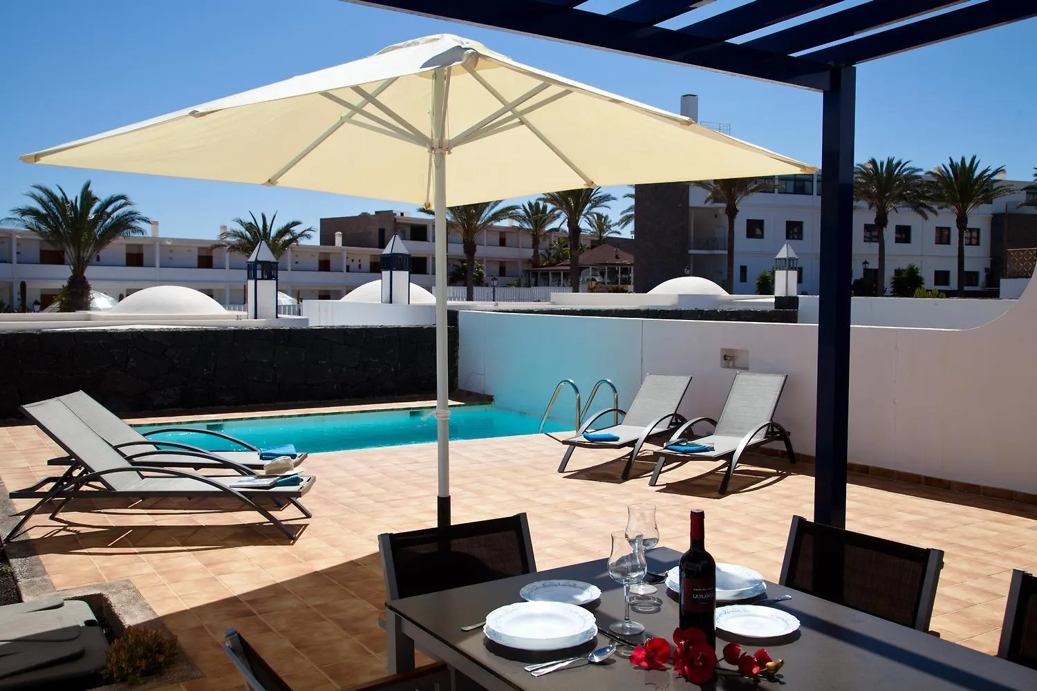Villas Coloradas Playa Blanca  Guest house